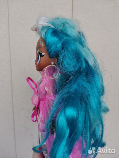 Кукла LOL Surprise Queens Splash Beauty