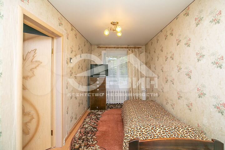 2-к. квартира, 42 м², 1/4 эт.