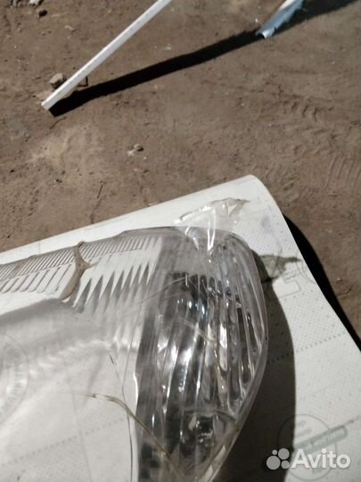 Стекло фары toyota corolla 120, fielder