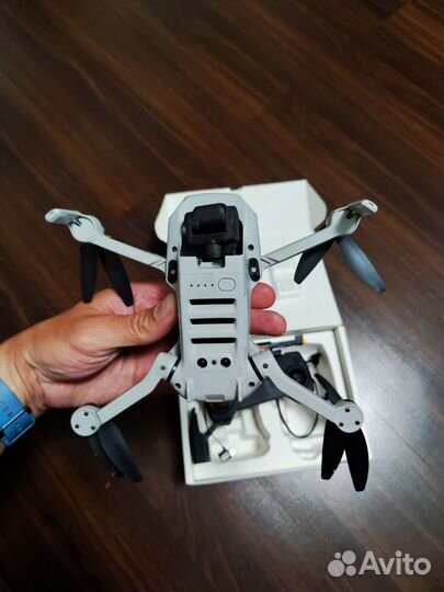 Квадрокоптер dji mini