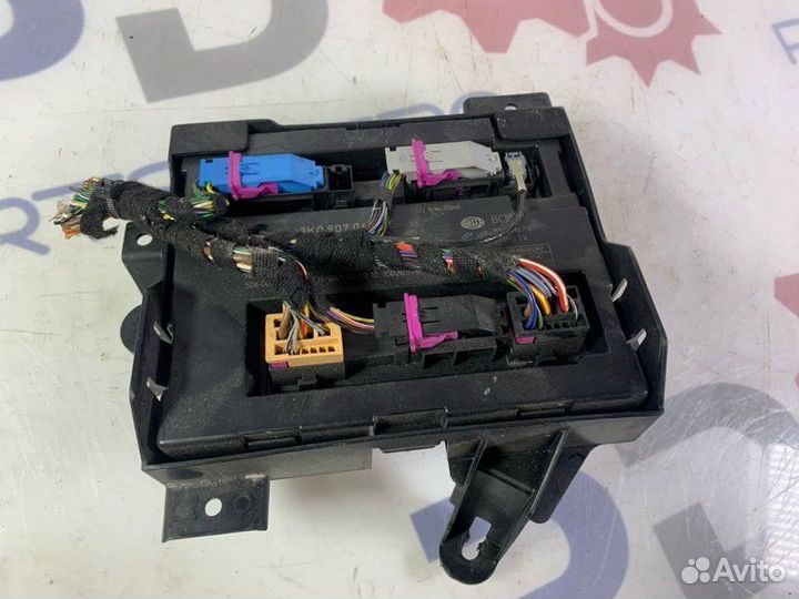 Блок предохранителей Audi A4 2010