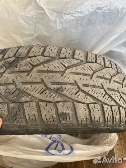 Tigar Winter 215/55 R17