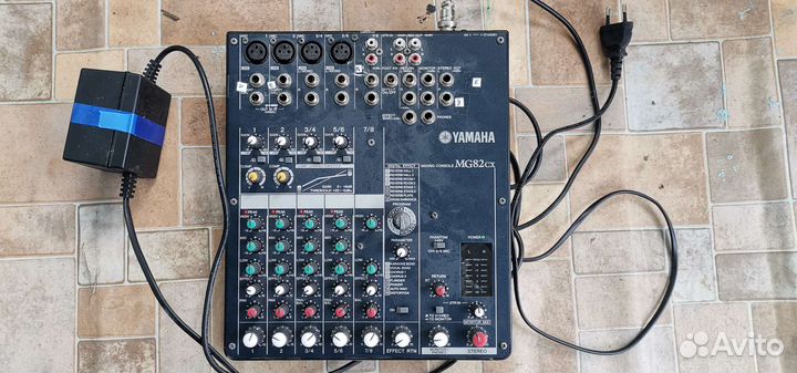 Микшерный пульт yamaha