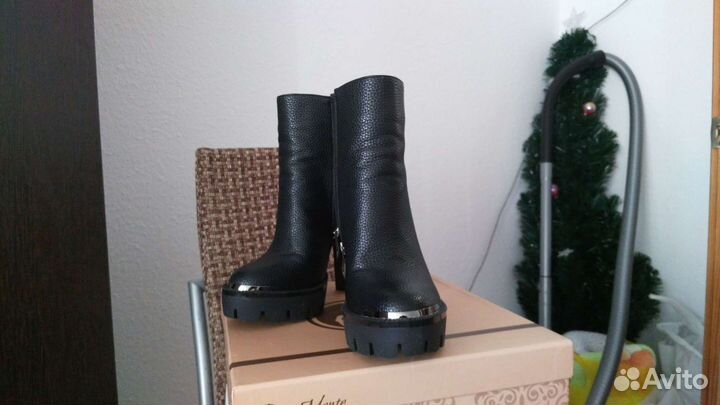 Ботинки демисезонные