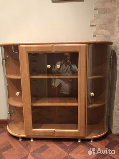 Шкаф буфет для посуды