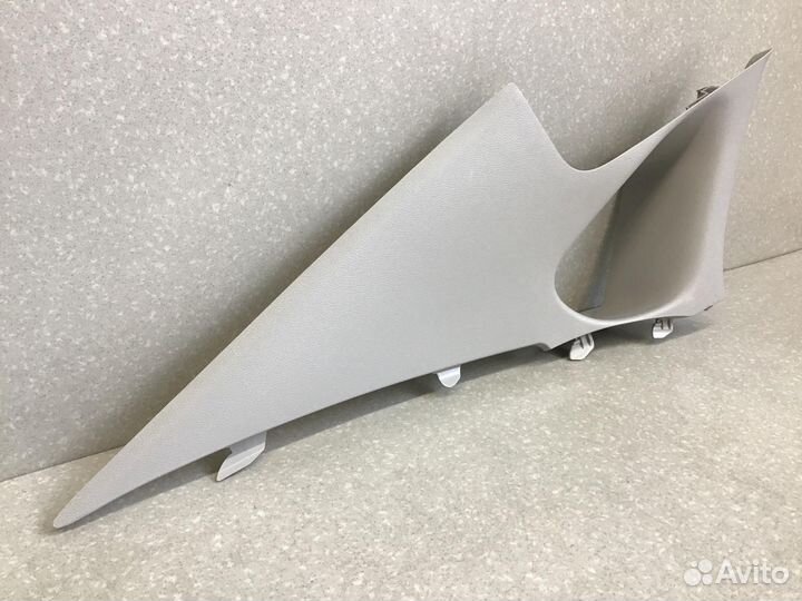 Обшивка задней стойки левая Kia Cerato 2018
