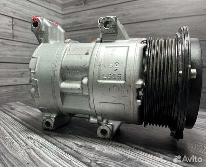 Компрессор кондиционера Toyota Avensis (03-09)