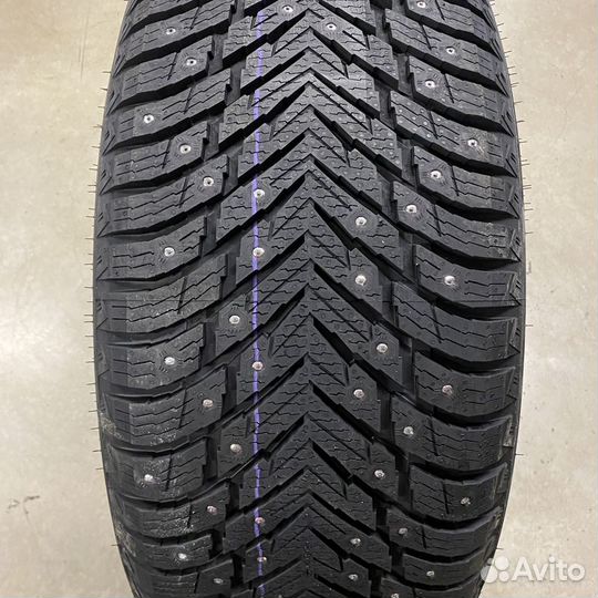 Nokian Tyres Hakkapeliitta 10p SUV 215/70 R16 100