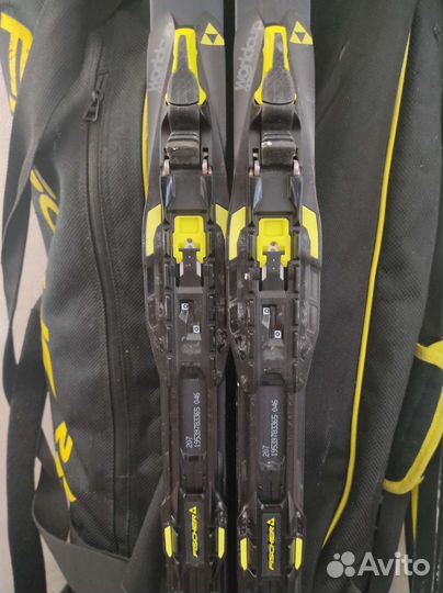 Беговые лыжи Fischer carbonlite classic