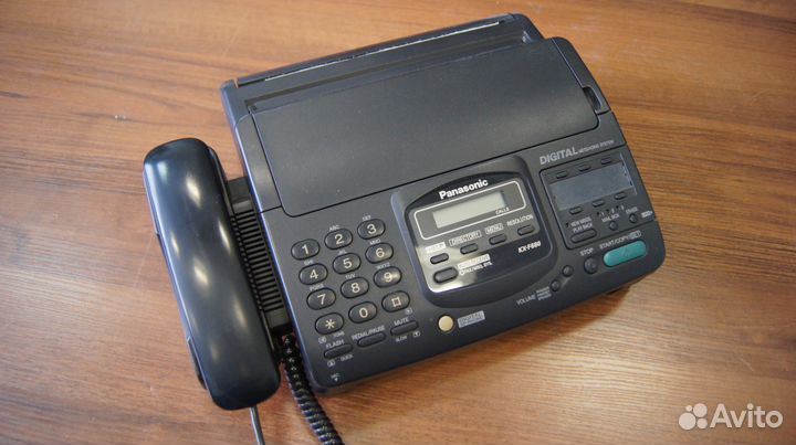 Телефон-факс Panasonic KX-F680RS