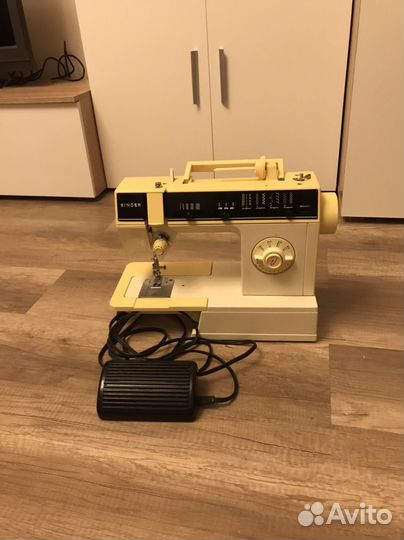 Швейная машина Singer