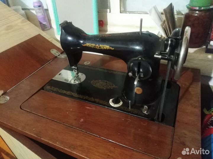 Швейная машинка подольская ножная