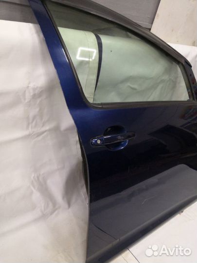 Дверь боковая передняя правая Toyota Wish ZNE10G