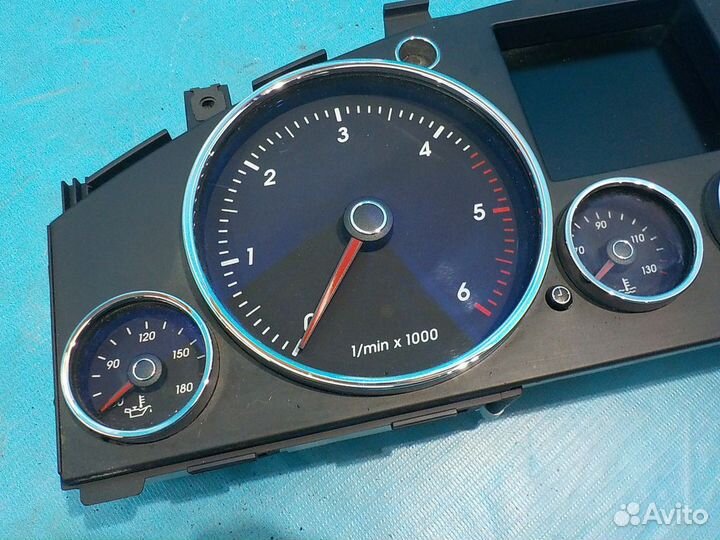 Щиток приборов volkswagen Touareg 2002-2010