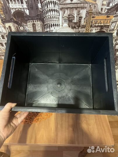 Ящик пластиковый