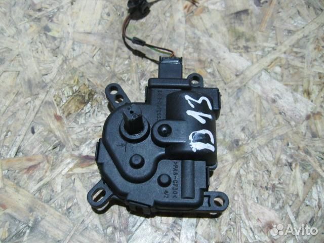 Моторчик заслонки печки от Ford Fusion 2002