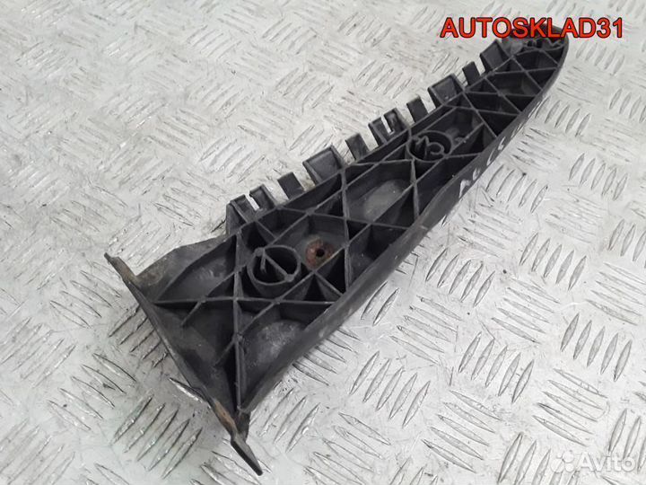 Направляющая заднего бампера левая Audi A6 C5