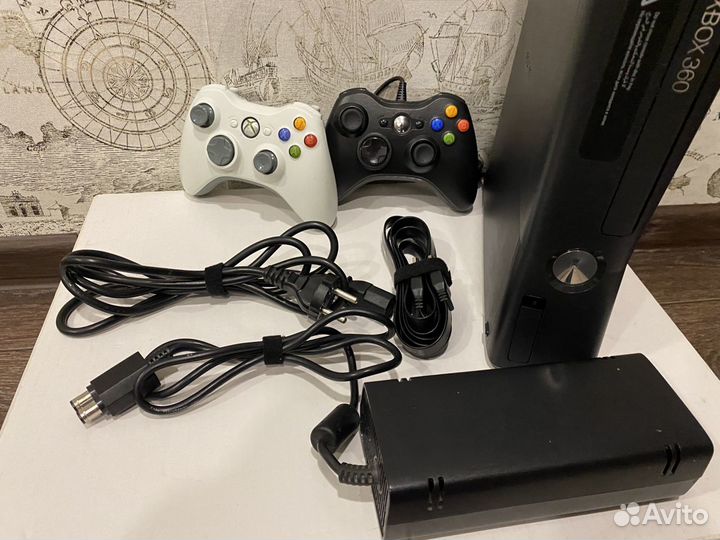 Xbox 360 Slim 250GB FreeBoot 35 игр