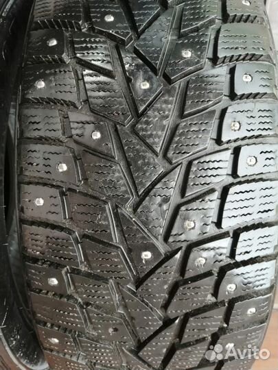 Dunlop SP Winter Ice 02 235/50 R18 101T