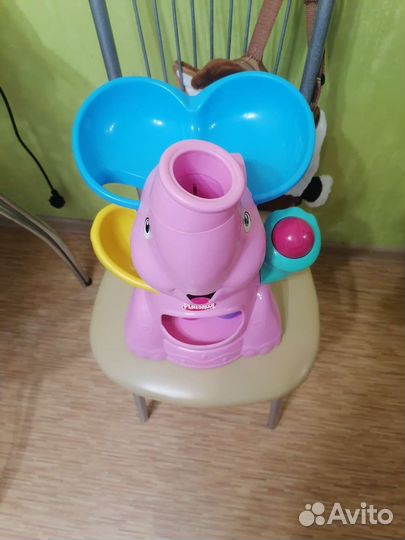 Игрушка слоник интерактивная