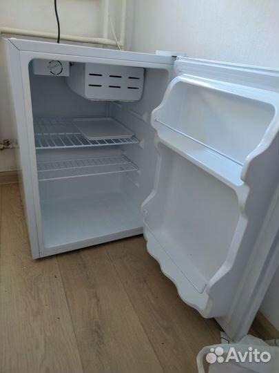 Холодильник Dexp