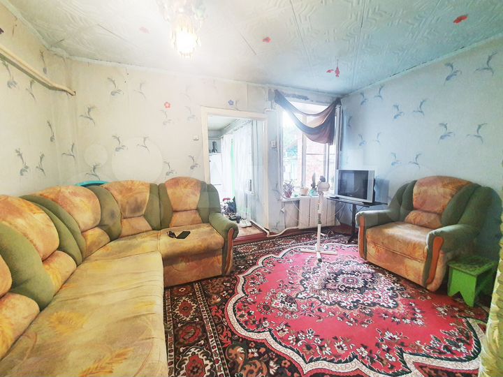 Дом 32 м² на участке 1 сот.