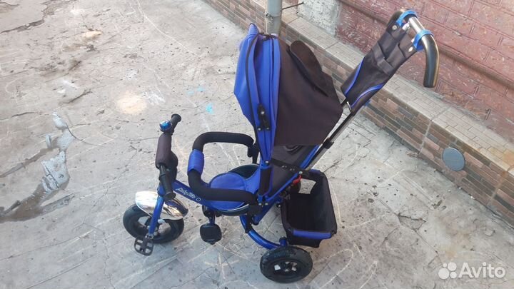 Трехколесный велосипед