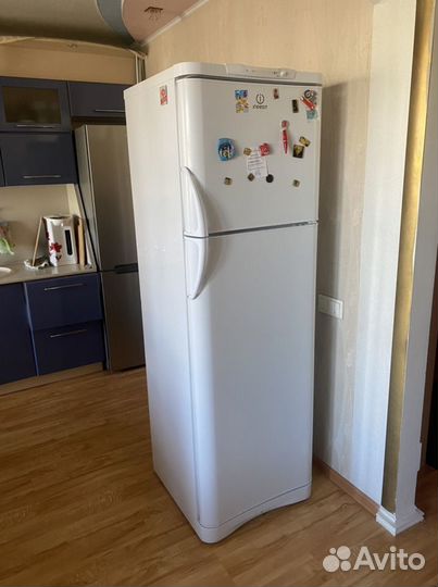 Холодильник 185 см. Indesit