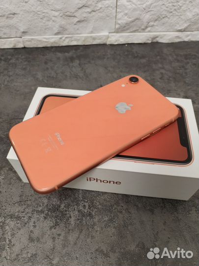 iPhone Xr, 64 ГБ