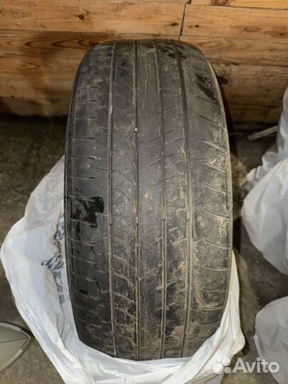 Bridgestone Dueler H/L 235/55 R20