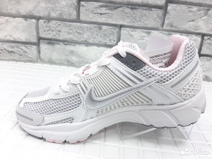 Кроссовки Nike air zoom vomero 5