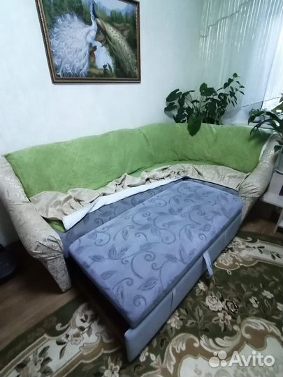 Диван угловой с креслом