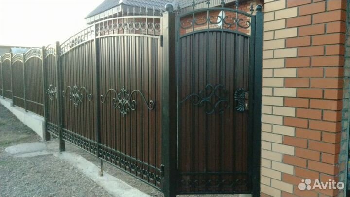 Ворота кованые распашные заборные секции