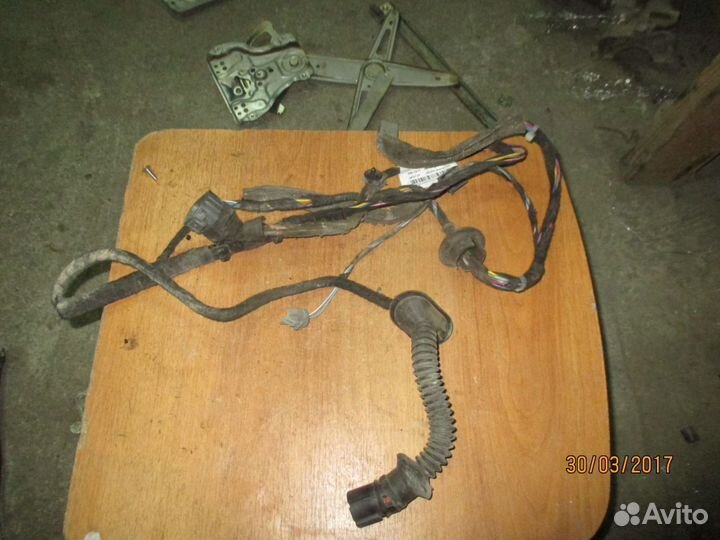 Проводка (коса) задней правой двери Volvo XC90