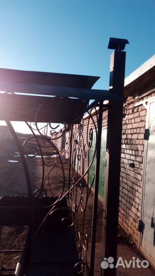 Мангал с крышей и печкой под казан