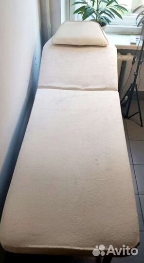 Кушетка косметологическая