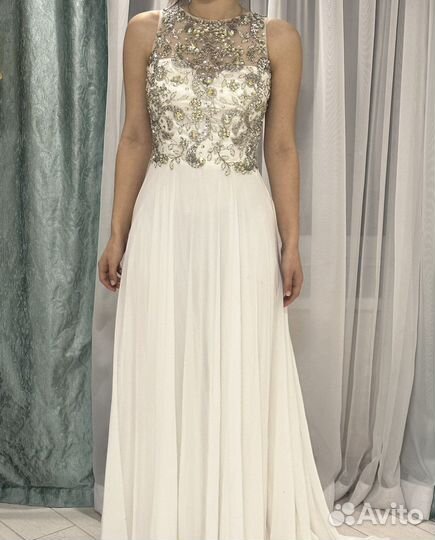 Платье на выпускной/ свадебное