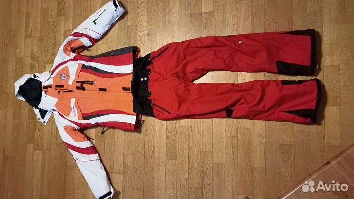 Горнолыжный куртка и штаны