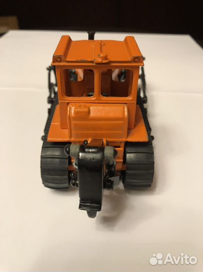 Трактор Т-2 коллекционные машинки