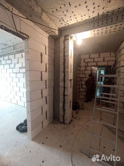 Каменщик,кладка газоблока