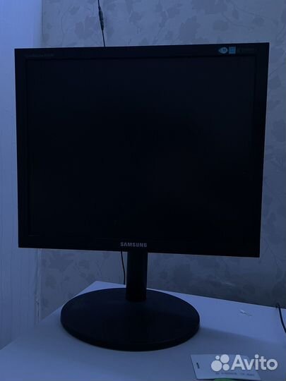 Монитор Samsung 19 дюйм