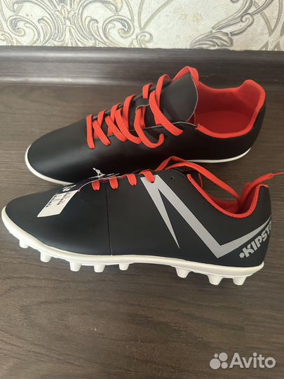 Футбольные бутсы kipsta 42 новые