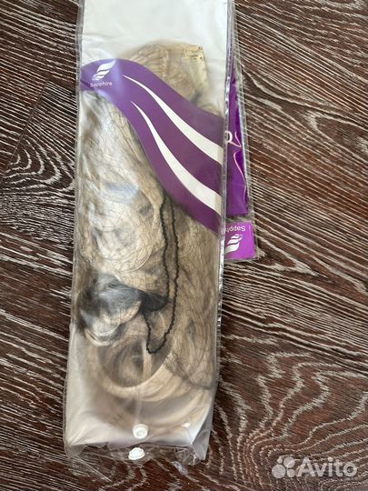 Трессы блонд. Волосы на заколках