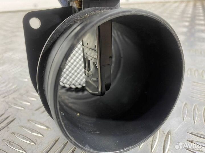 Датчик массового расхода воздуха Volkswagen Tiguan