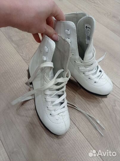 Коньки фигурные 33 размер