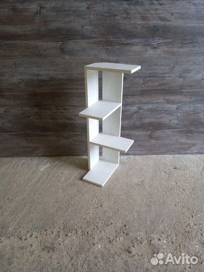 Угловая полка настенная