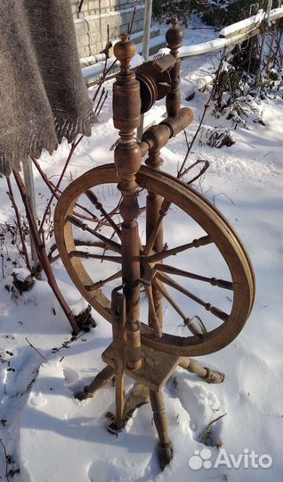 Прялка старинная