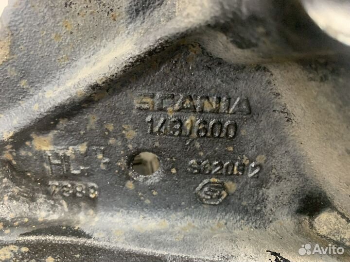 Кронштейн переднего бампера Scania 5-series