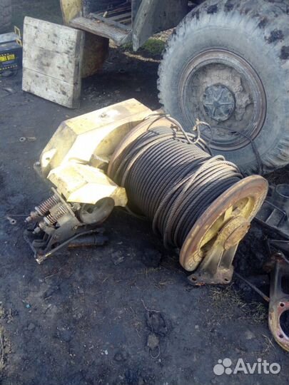 Лебедка крановая грузовая