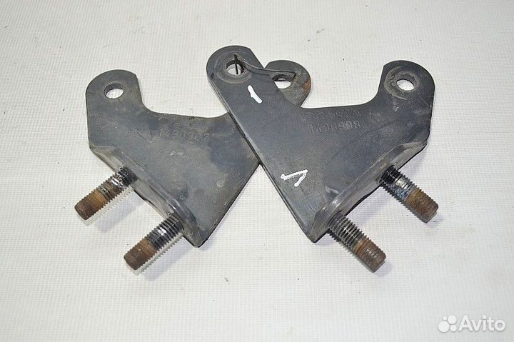 Кронштейн замка кабины scania P-series (01.04)